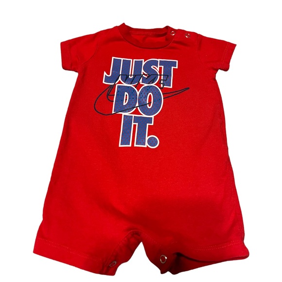 Nike Onesie Bundle - Picture 4 of 6